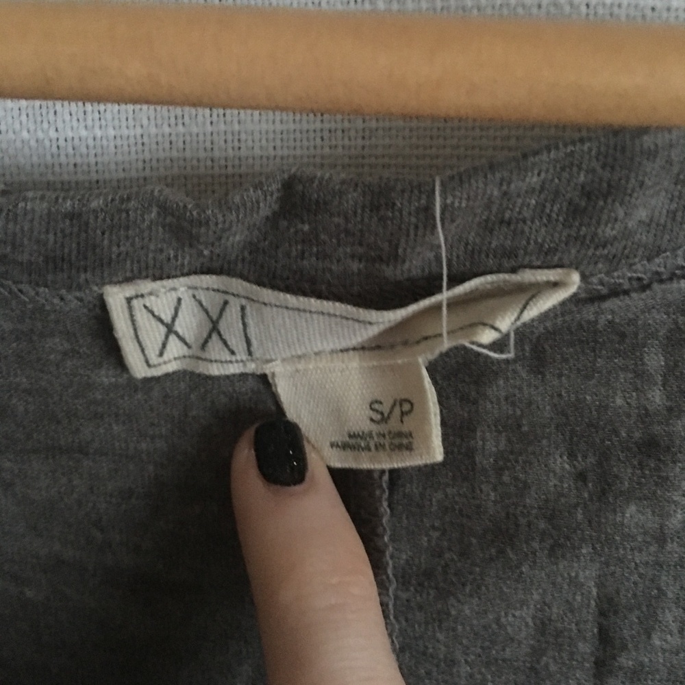 Tank top - Picture 3 of 3